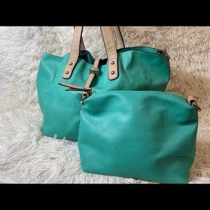 Turquoise hand bag/crossbody with makeup bag
